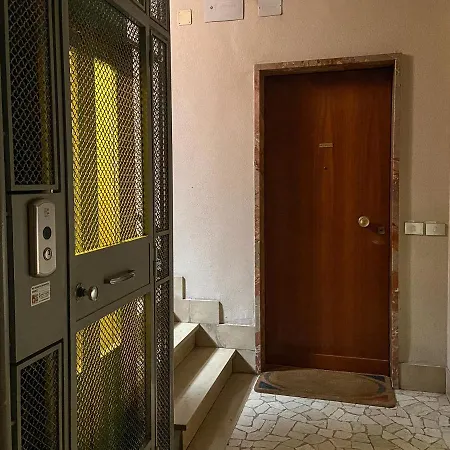 Flower - Royal Welcome Apartment Verona